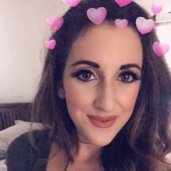 Meet your Posher, Jessica - Picture 4 of 8